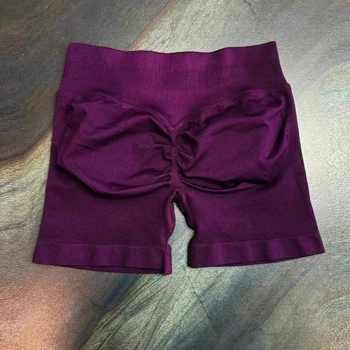 Short Yoga Femme Scrunch Bum–Sans Couture Taille Basse 4.5" - Harmonie